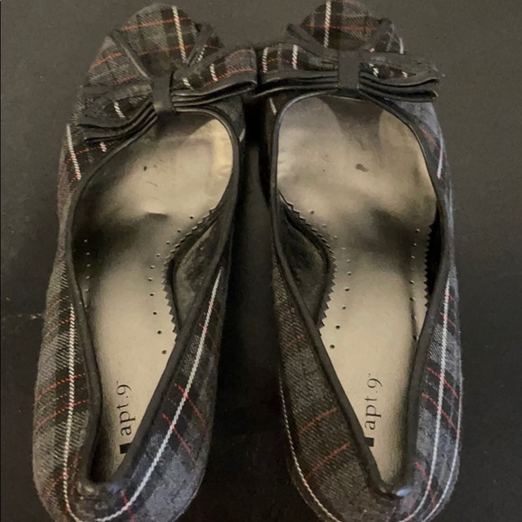 Plaid heels - Picture 5 of 6